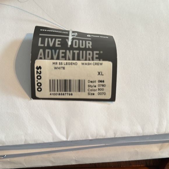 White short sleeve tee shirt - Picture 3 of 3